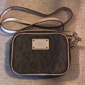 Small Michael Kors crossbody